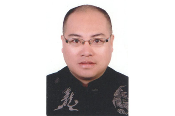 音乐学科教师 雷志华